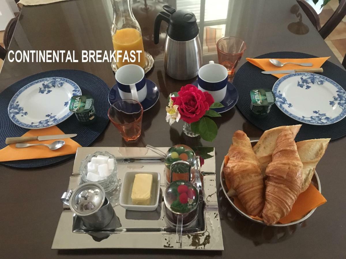 La Tour De Saint Cyr Bed & Breakfast Luaran gambar